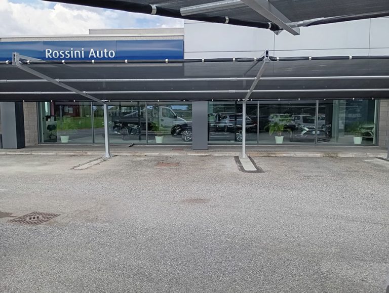 Pensilina antigrandine per concessionari auto